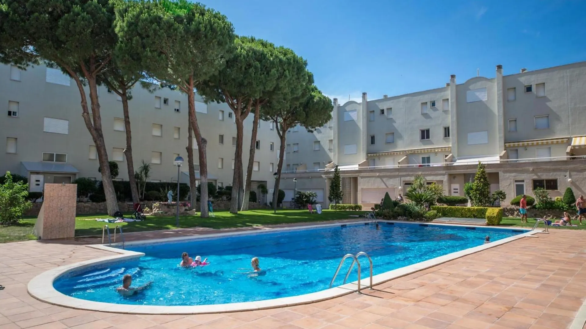 Apartment With Community Pool And Garden L' Escala