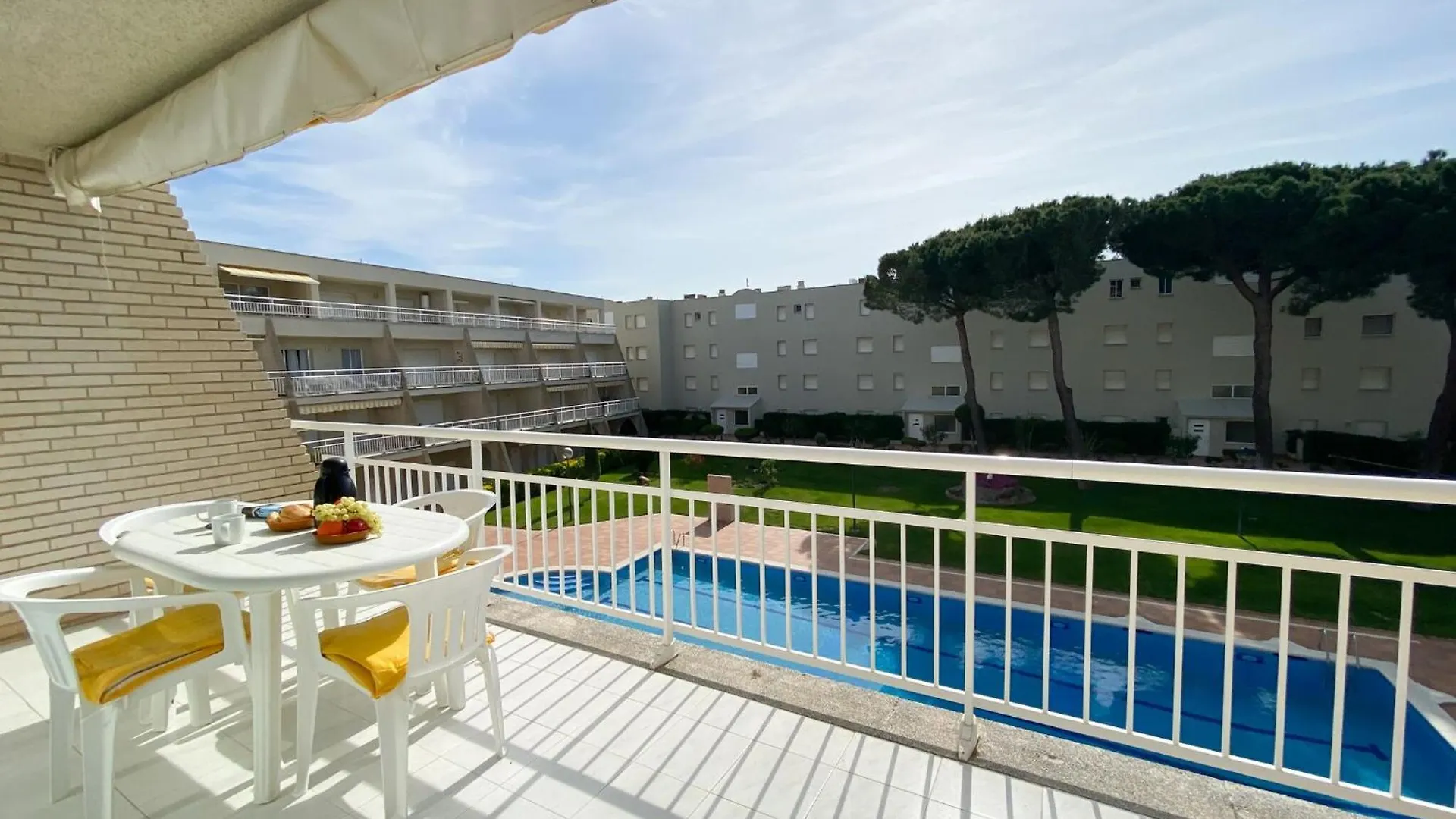 Apartment With Community Pool And Garden L' Escala Spanien